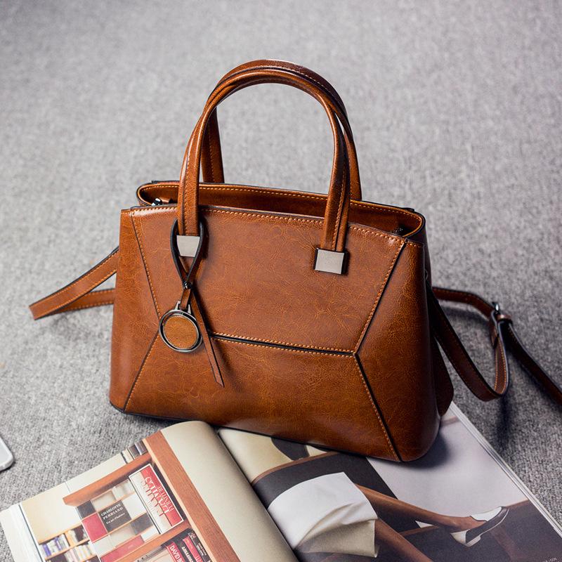 2020 Versatile Handheld Shoulder Crossbody Bag (Leather)